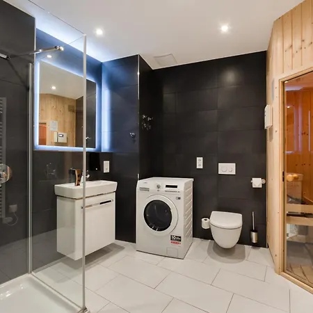 Aparthotel Residenz Am Zwinger 4*