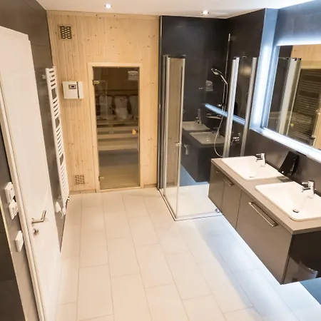 Residenz Am Zwinger 公寓式酒店 4*