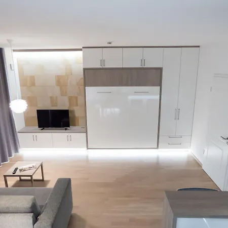 Residenz Am Zwinger 4*