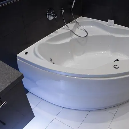 Residenz Am Zwinger Hotel apartamentowy 5*