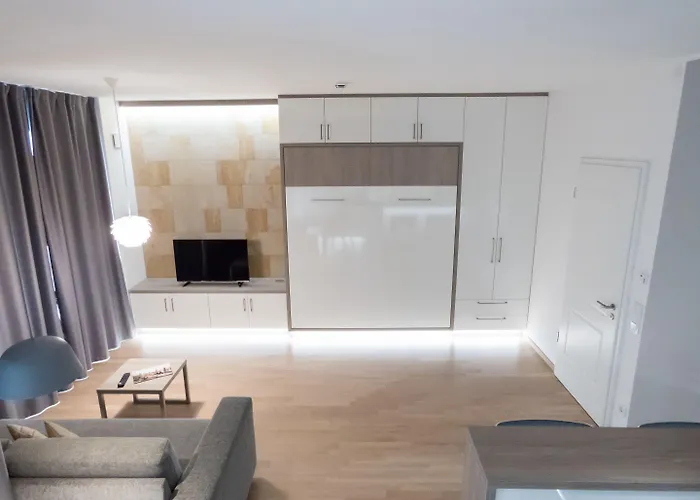 Residenz Am Zwinger 4*